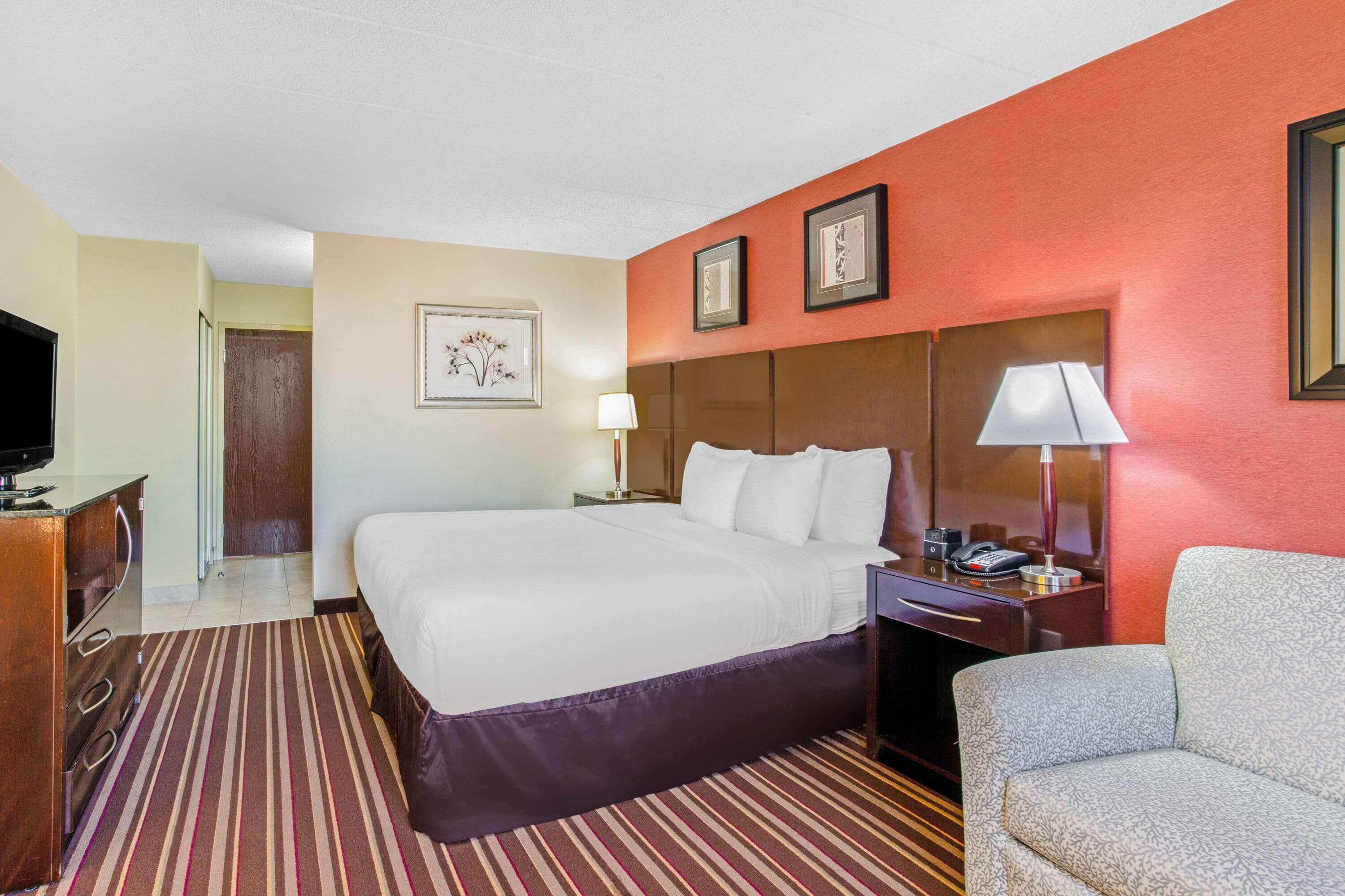 La Quinta By Wyndham Salisbury Hotel Екстериор снимка