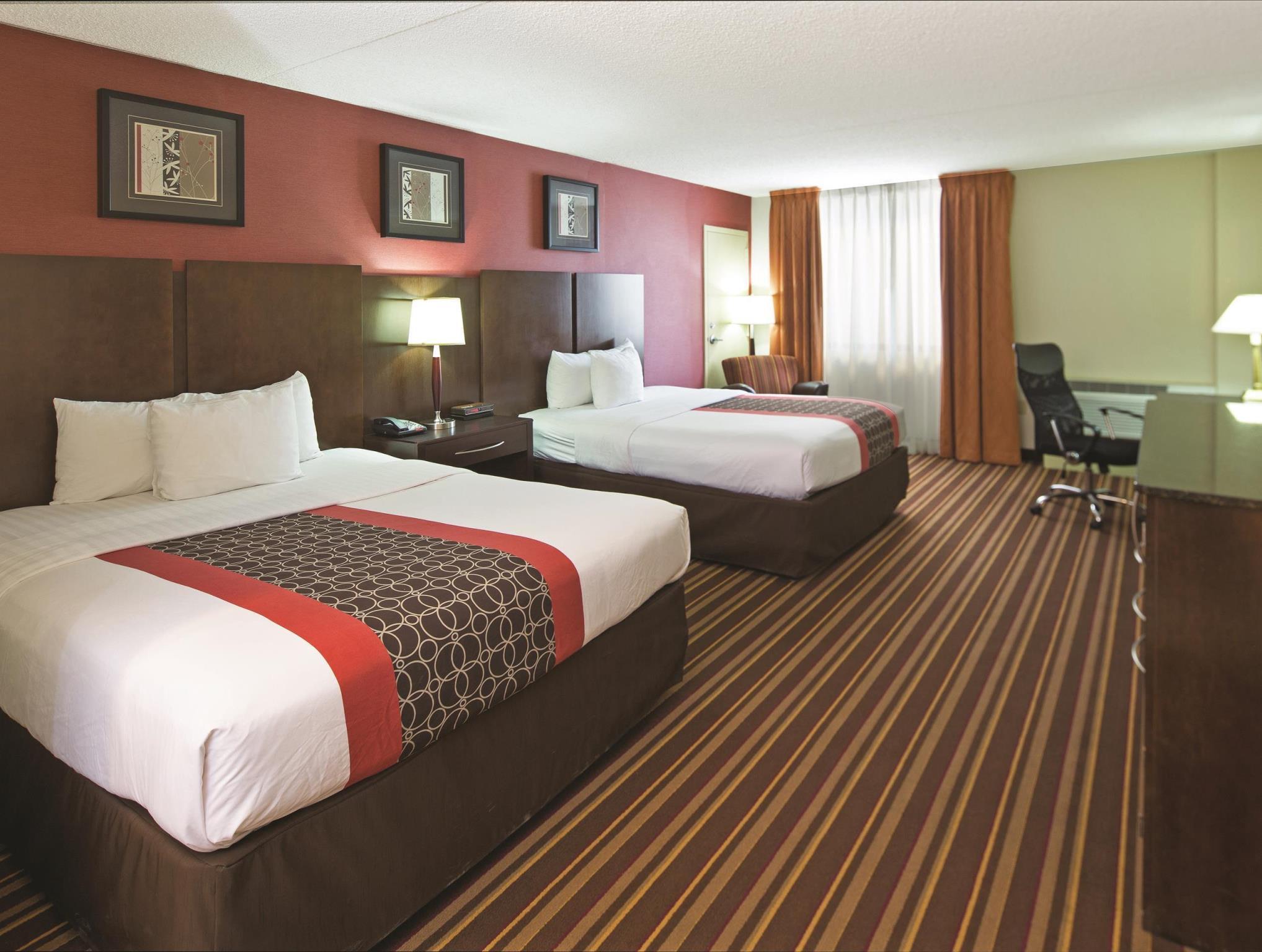 La Quinta By Wyndham Salisbury Hotel Екстериор снимка