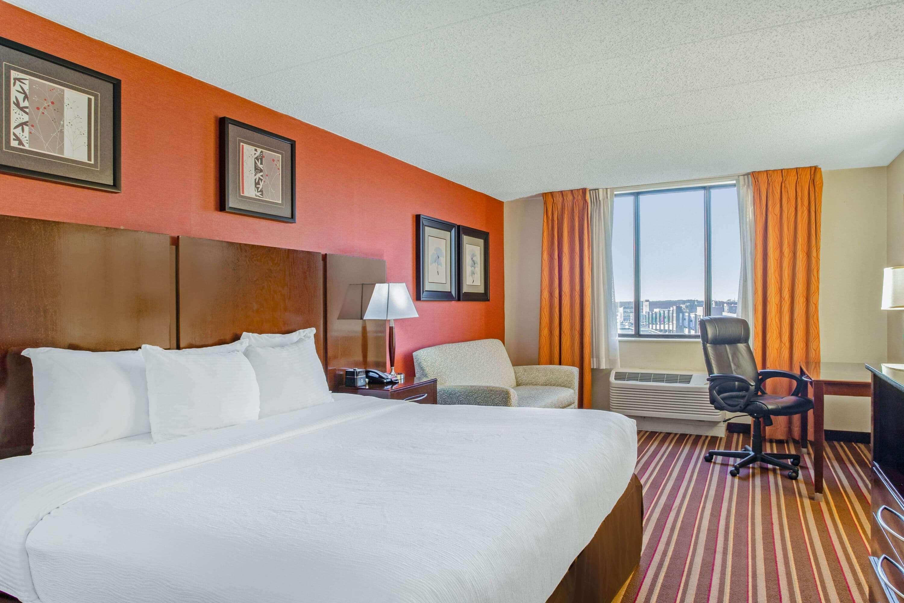 La Quinta By Wyndham Salisbury Hotel Екстериор снимка